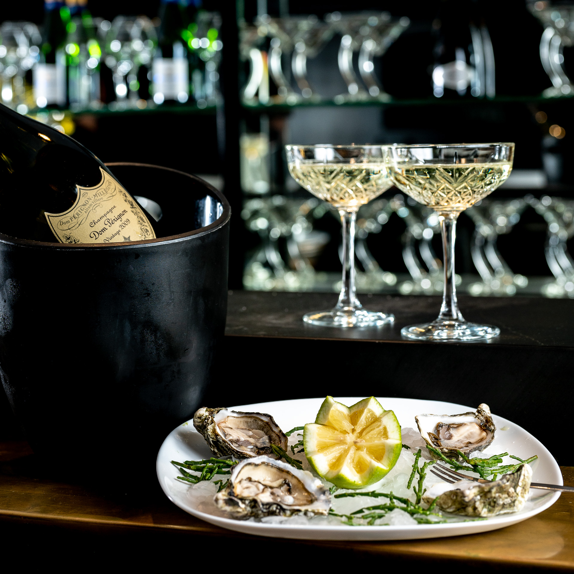 Oysters at the bar